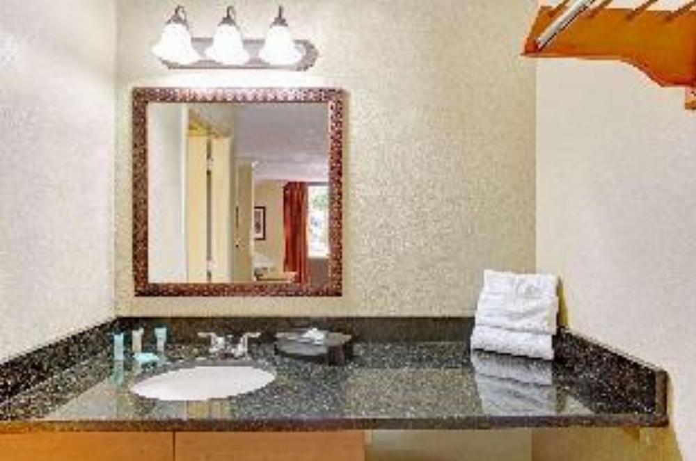 Days Inn by Wyndham Kissimmee West Main image