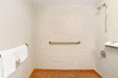 Days Inn by Wyndham Kissimmee West image 4